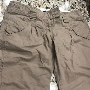 Khaki capri